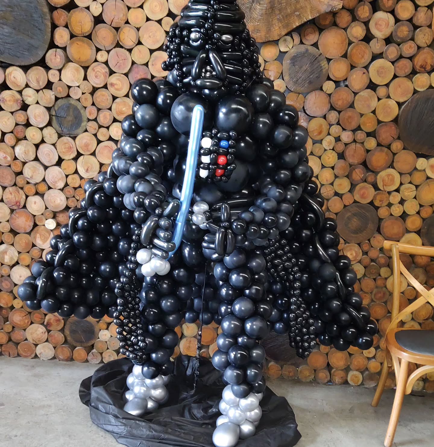 Decoração com muitos balões